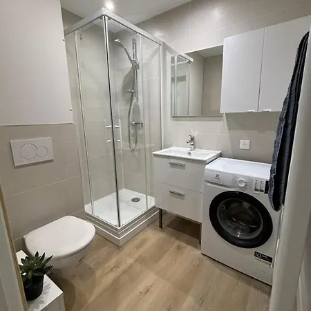 4 Personnes A 500 Metres Des Plages De Sable Lejlighed Cannes